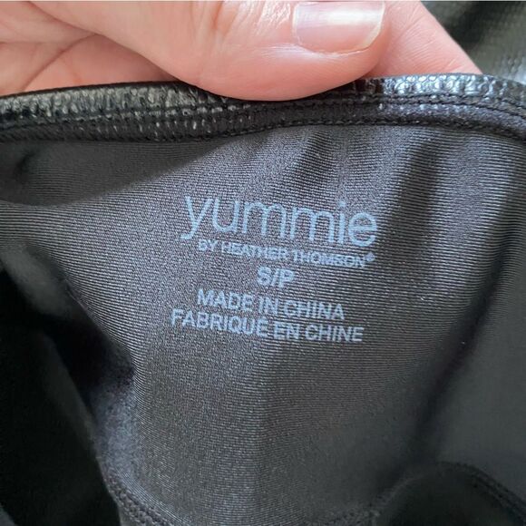 Yummie by Heather Thomson Faux Leather Pebbeled Leggings - Picture 4 of 8